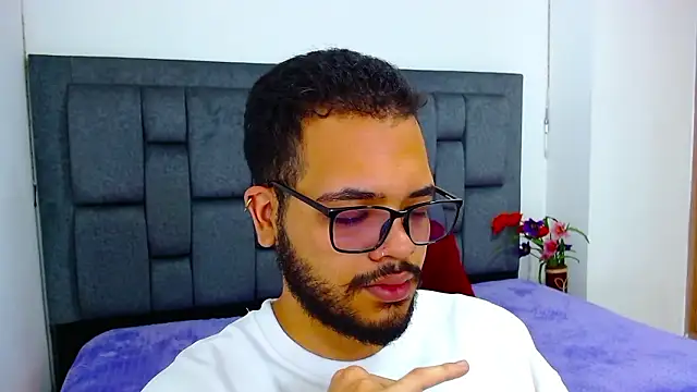 J black  online show from March 2, 2026, 9:22 pm