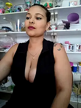 Snapshot of haffsa__ chatting on May 8, 2026, 3:49 pm haffsa online show from May 8, 2026, 3:49 pm