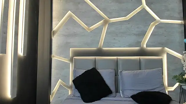 SinLickerr online show from February 20, 2026, 8:11 pm