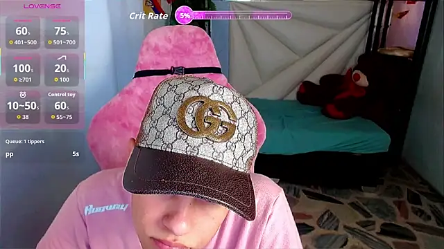 Top and bottom online show from June 14, 2026, 8:43 pm