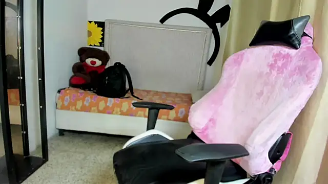 Top and bottom online show from April 13, 2026, 8:13 pm