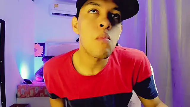 Top and bottom online show from April 14, 2026, 8:47 pm