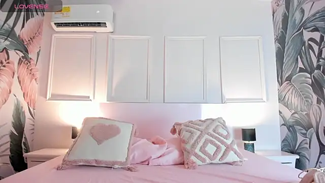 Hada Magica online show from February 18, 2026, 6:59 pm