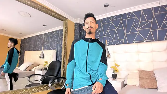 NoaahTylor online show from March 11, 2026, 9:03 am