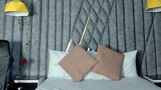 NoaahTylor online show from February 22, 2026, 8:10 pm