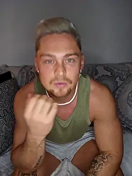 Snapshot of EddyRise- chatting on February 20, 2026, 6:10 pm EddyRise- online show from February 20, 2026, 6:10 pm