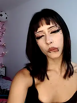 Snapshot of emma_cg chatting on June 25, 2026, 8:36 pm emma cg online show from June 25, 2026, 8:36 pm