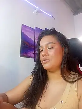 ZoeParcker online show from April 5, 2026, 6:03 pm