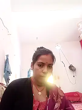 Anjli hote online show from February 15, 2026, 7:51 am