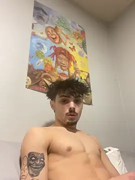 Snapshot of benriskey12 chatting on February 27, 2026, 8:47 am benriskey12 online show from February 27, 2026, 8:47 am