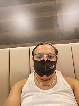 Snapshot of maleattention chatting on May 6, 2026, 3:49 pm maleattention online show from May 6, 2026, 3:49 pm