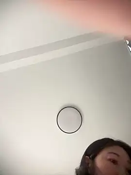 YaoYao-97 online show from March 12, 2026, 4:51 am