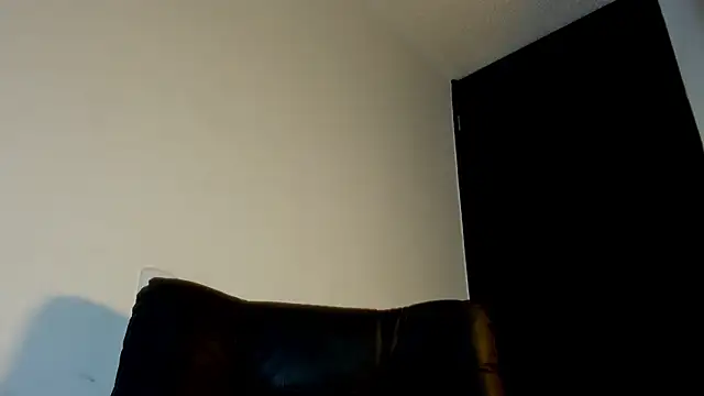 LovexJuxn8 online show from February 25, 2026, 8:30 pm