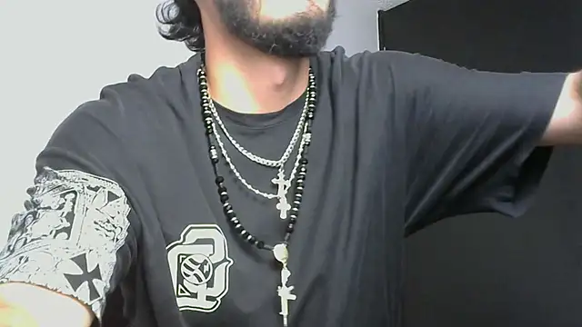 LovexJuxn8 online show from February 21, 2026, 8:33 pm