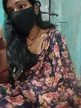 Snapshot of Desi_Couple_P chatting on May 27, 2026, 12:53 am Desi Couple P online show from May 27, 2026, 12:53 am