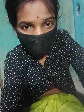 Snapshot of Desi_Couple_P chatting on May 19, 2026, 3:19 pm Desi Couple P online show from May 19, 2026, 3:19 pm