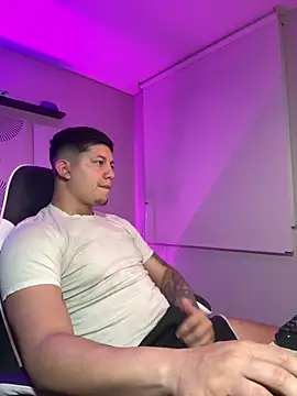  robertobaggioo online show from March 8, 2026, 5:22 am