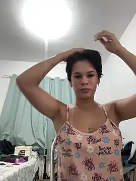Snapshot of LissPerolaa chatting on June 15, 2026, 11:10 am LissPerolaa online show from June 15, 2026, 11:10 am