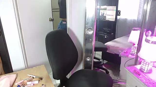 mailyn gold online show from April 9, 2026, 12:11 pm