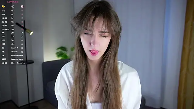 ClarineCasebolt online show from March 15, 2026, 3:02 am