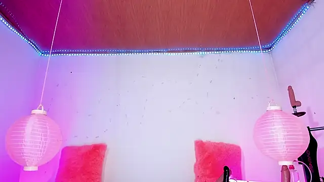 Snapshot of karol_kane chatting on February 18, 2026, 2:13 pm karol kane online show from February 18, 2026, 2:13 pm