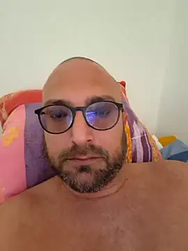 Snapshot of cetriolino chatting on April 26, 2026, 6:00 am cetriolino online show from April 26, 2026, 6:00 am