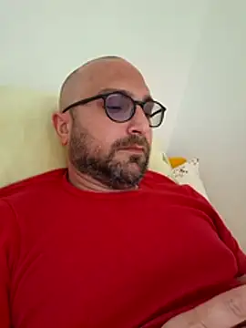 Snapshot of cetriolino chatting on May 9, 2026, 1:14 pm cetriolino online show from May 9, 2026, 1:14 pm