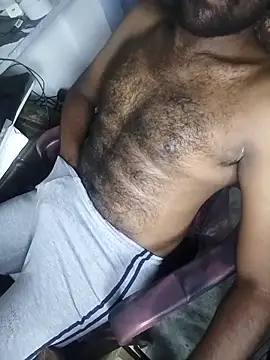 Tinku 1324 online show from April 13, 2026, 5:00 am