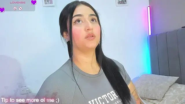 Curvy sweet online show from March 15, 2026, 9:38 am