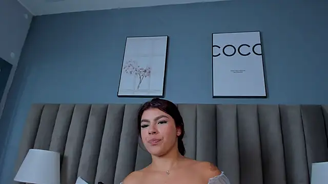 Snapshot of LolaSteven chatting on February 24, 2026, 9:37 pm LolaSteven online show from February 24, 2026, 9:37 pm