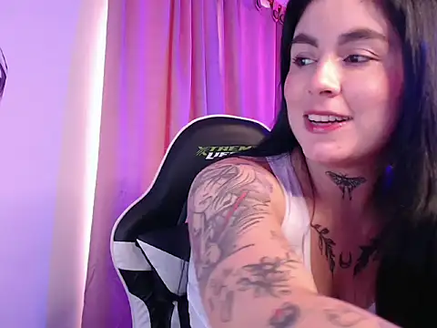 JanineRae online show from March 11, 2026, 6:24 pm