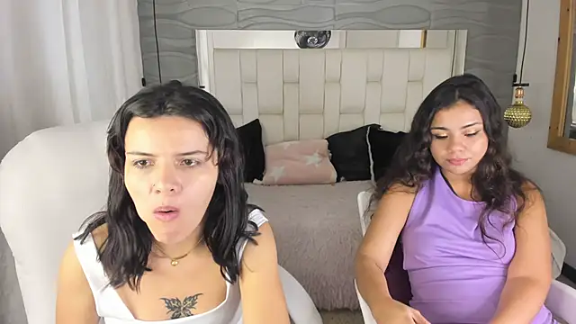 Snapshot of Veyra_sereny chatting on February 25, 2026, 11:26 pm Veyra sereny online show from February 25, 2026, 11:26 pm