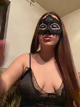 SweetAisha00 online show from April 15, 2026, 7:18 pm