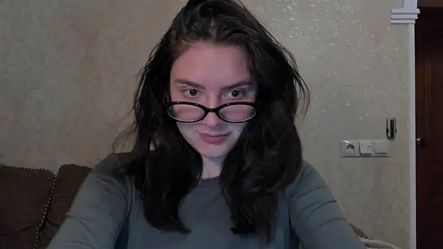 love lina muuur online show from February 28, 2026, 11:15 pm