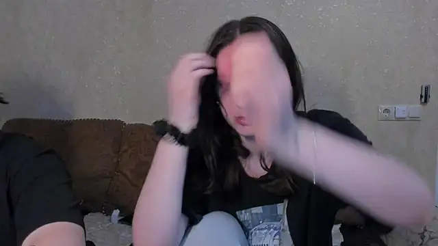 love lina muuur online show from February 19, 2026, 8:17 pm