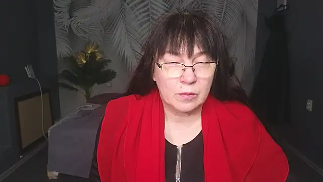 Snapshot of Tori_Twirl chatting on February 25, 2026, 6:57 am Tori Twirl online show from February 25, 2026, 6:57 am