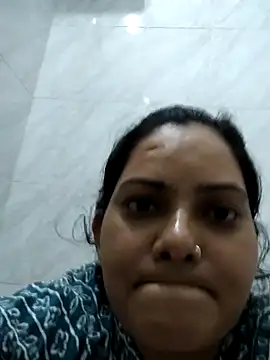 Snapshot of Anushka_Singh0 chatting on July 1, 2026, 4:29 pm Anushka Singh0 online show from July 1, 2026, 4:29 pm