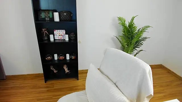 khloe starrr online show from May 28, 2026, 3:51 pm