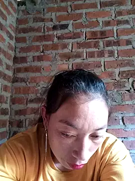 Susuu5790 online show from April 6, 2026, 6:36 am