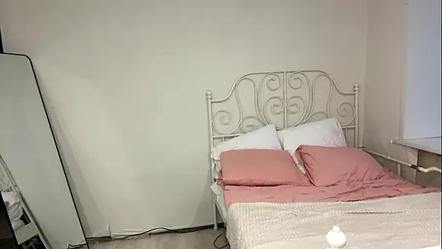 Salamandravantelo online show from March 6, 2026, 3:18 pm