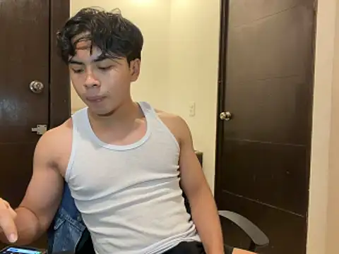 Snapshot of BentoBoxxx chatting on May 9, 2026, 1:09 am BentoBoxxx online show from May 9, 2026, 1:09 am