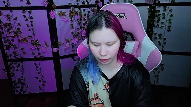 Snapshot of kitsune_little chatting on May 23, 2026, 10:31 pm kitsune little online show from May 23, 2026, 10:31 pm