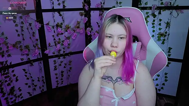 kitsune little online show from June 9, 2026, 7:26 pm