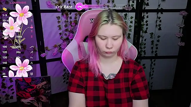 kitsune little online show from April 16, 2026, 9:39 pm