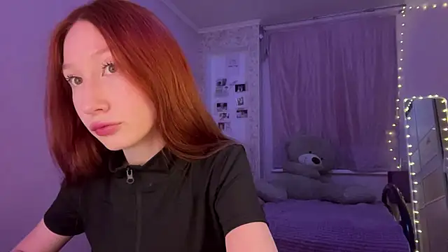 stella foxi online show from February 26, 2026, 4:07 pm