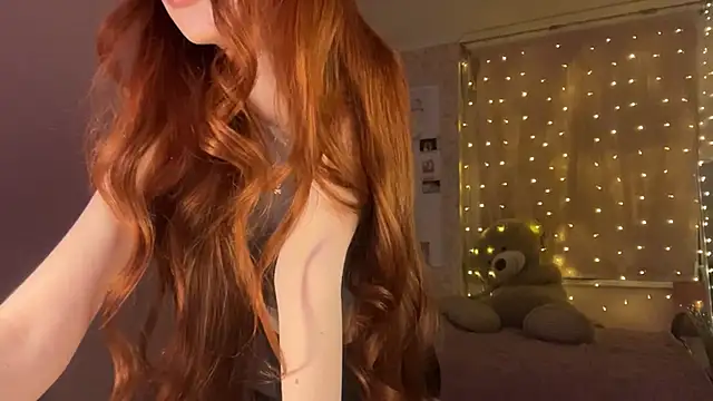 stella foxi online show from February 19, 2026, 4:26 pm