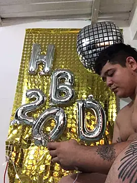 Snapshot of winy_hot chatting on June 25, 2026, 5:23 am winy hot online show from June 25, 2026, 5:23 am