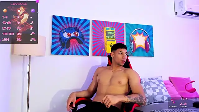 Snapshot of Thomas_walker14 chatting on February 26, 2026, 12:38 pm Thomas walker14 online show from February 26, 2026, 12:38 pm