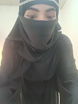 Snapshot of aminaa_ chatting on June 29, 2026, 7:35 pm aminaa online show from June 29, 2026, 7:35 pm
