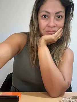 leona-david online show from April 14, 2026, 12:21 pm